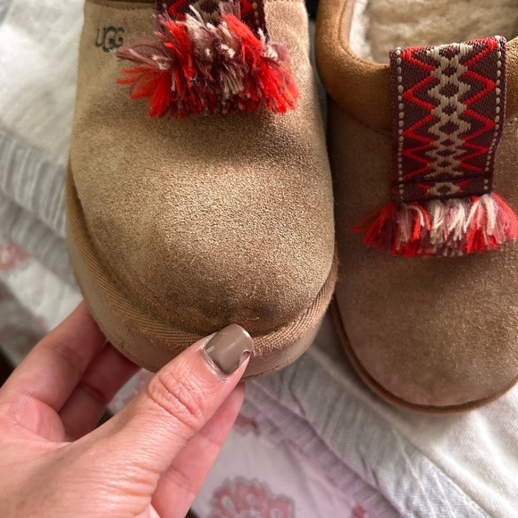 UGG Kids Tazzle Suede Slippers big kid sz 4 - Picture 15 of 16